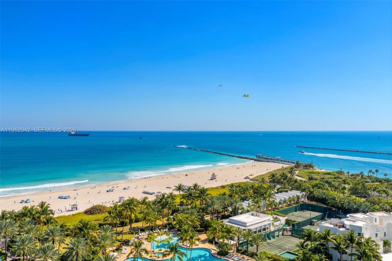 50 S Pointe Dr, Unit 1704, Miami Beach, FL 33139 Photo