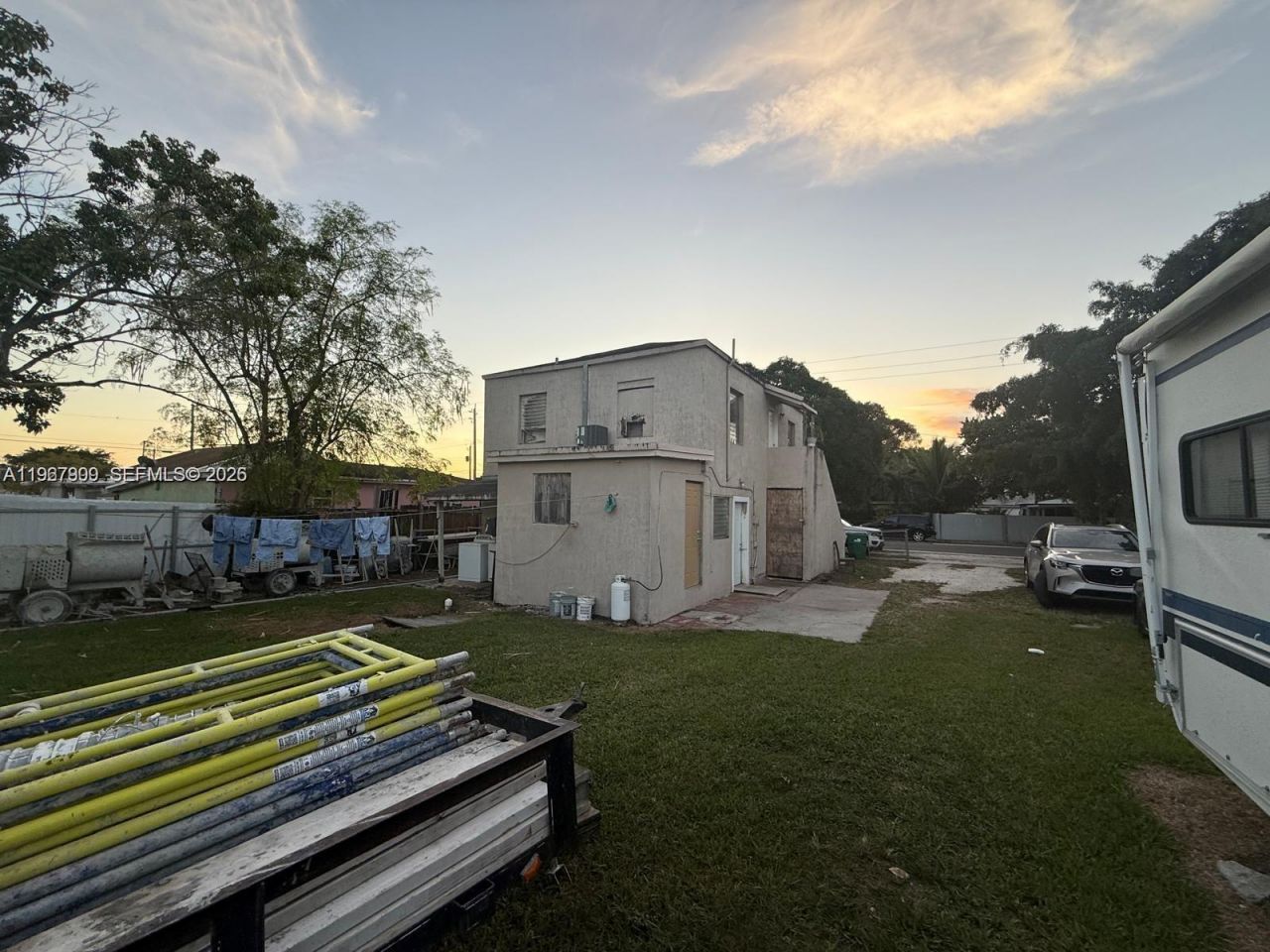 3090 NW 33rd St, Miami, FL 33142 Photo