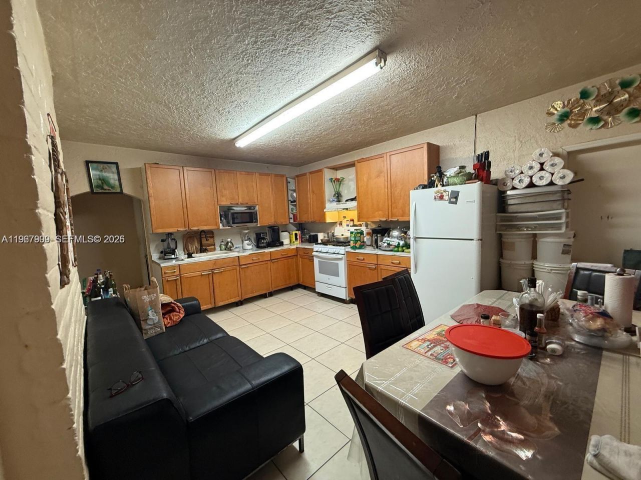 3090 NW 33rd St, Miami, FL 33142 Photo