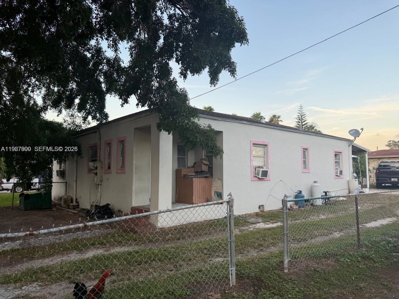 3090 NW 33rd St, Miami, FL 33142 Photo