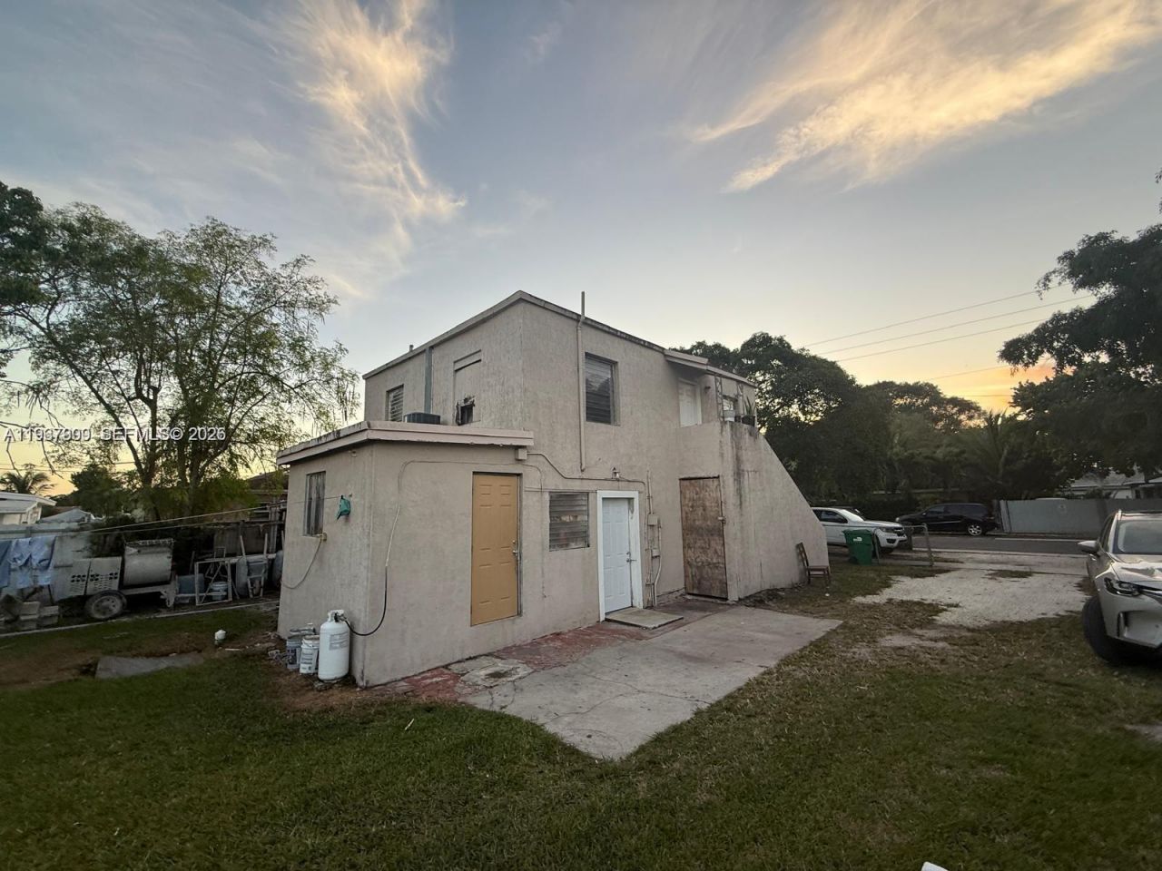3090 NW 33rd St, Miami, FL 33142 Photo