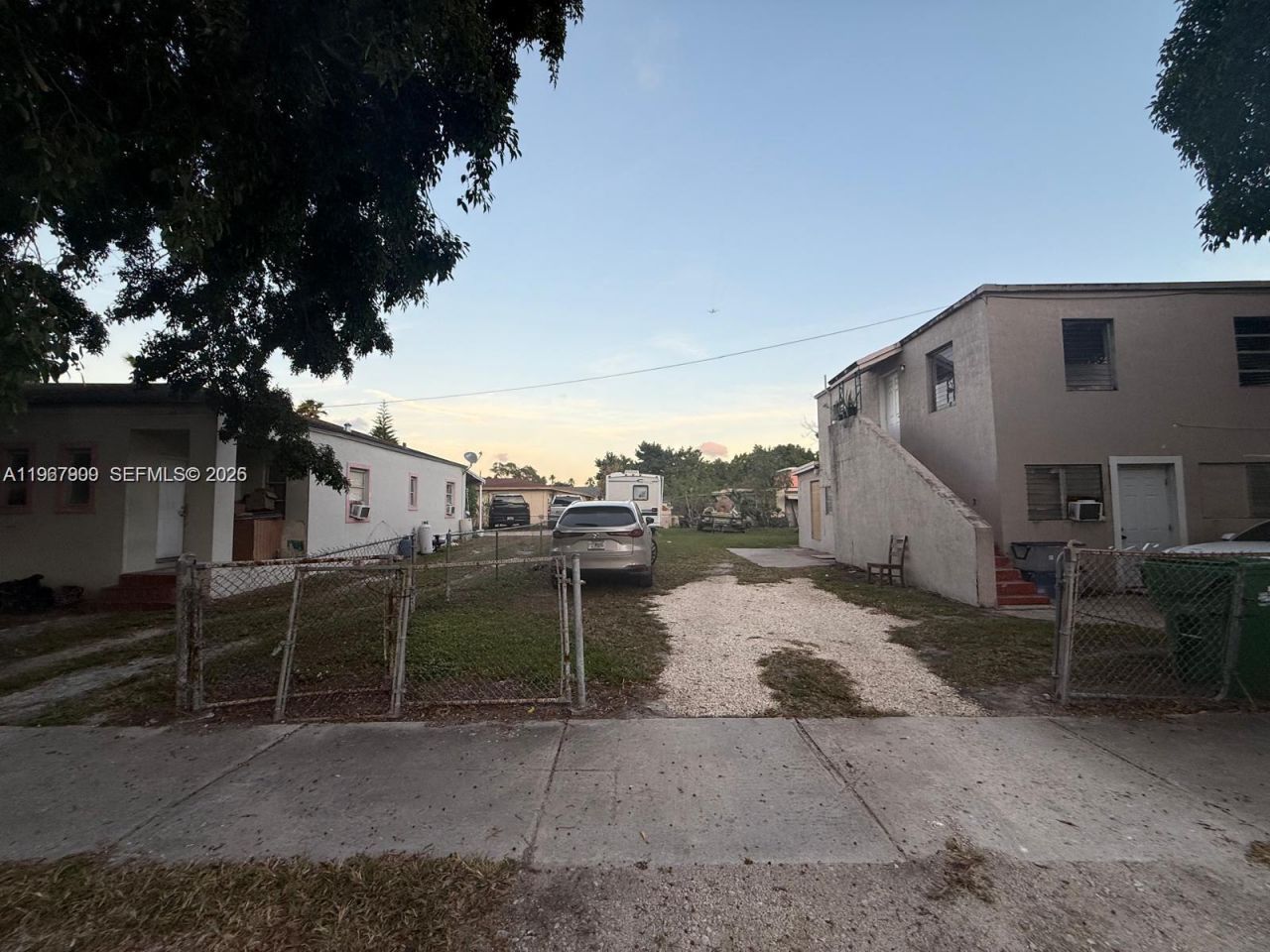 3090 NW 33rd St, Miami, FL 33142 Photo