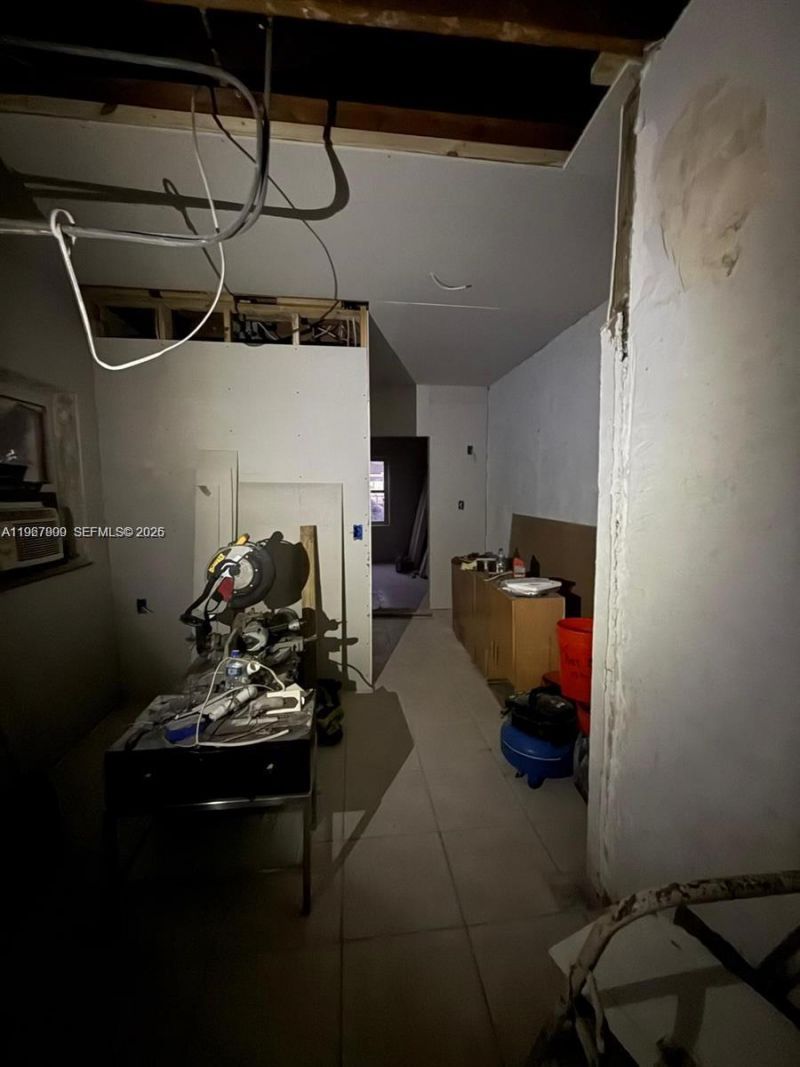 3090 NW 33rd St, Miami, FL 33142 Photo