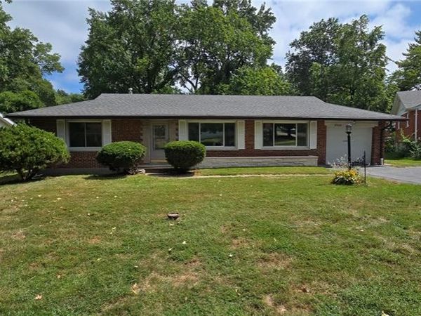 9604 Cherryfield Drive, St Louis, MO 63136