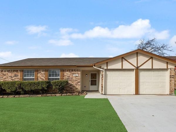 6501 Levitt Drive, Watauga, TX 76148