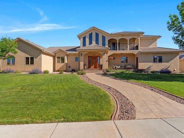 4203 St Andrews Dr, Pueblo, CO 81001