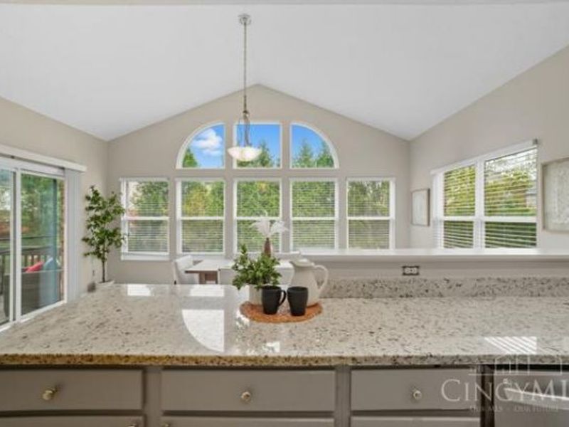 8422 Misty Shore Drive, West Chester, OH 45069 Photo 14