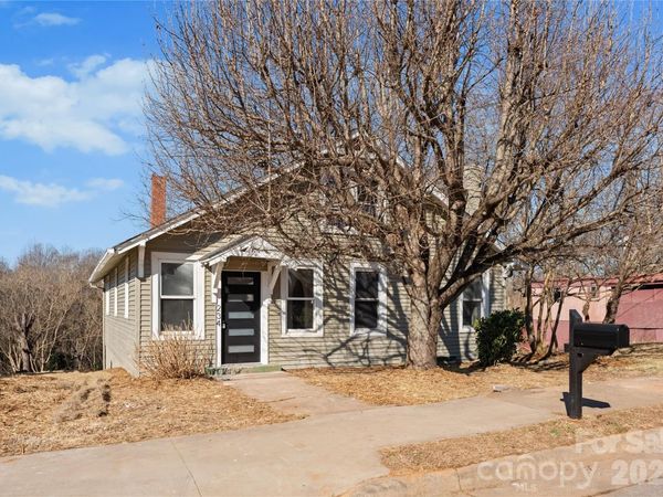 234 S Ervin Avenue, Newton, NC 28658