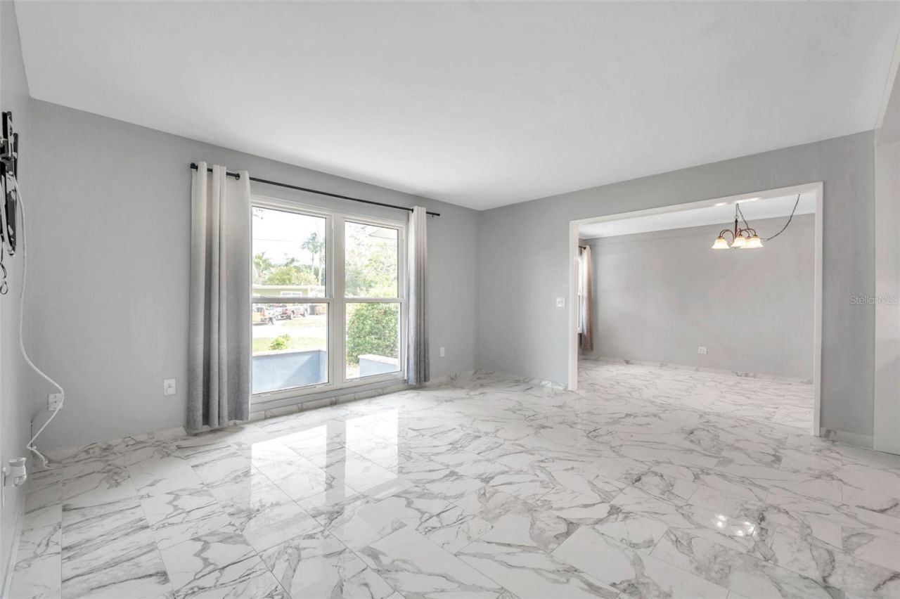 3230 51st Street N, Saint Petersburg, FL 33710 Photo