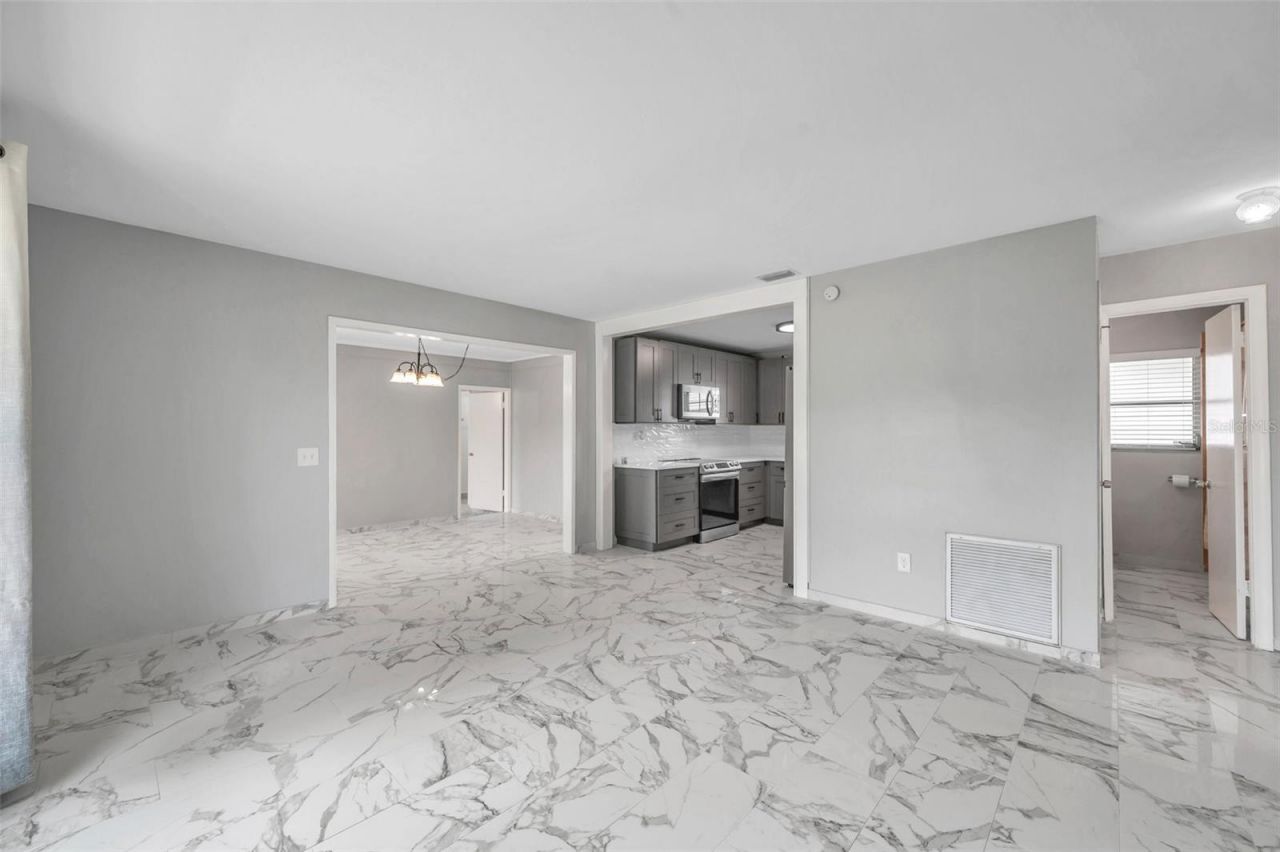 3230 51st Street N, Saint Petersburg, FL 33710 Photo