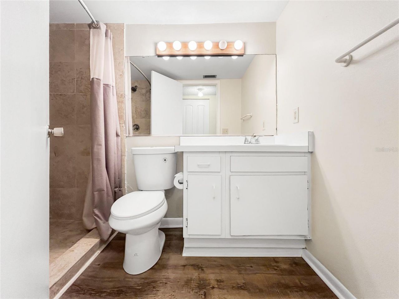 6336 Newtown Circle, Unit 36B2, Town N Country, FL 33615 Photo