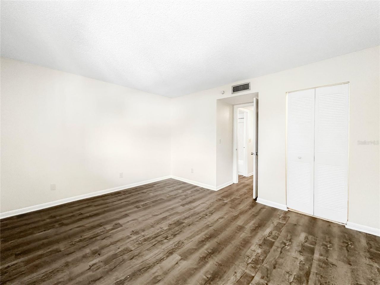 6336 Newtown Circle, Unit 36B2, Town N Country, FL 33615 Photo