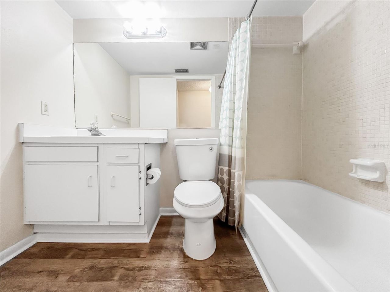 6336 Newtown Circle, Unit 36B2, Town N Country, FL 33615 Photo