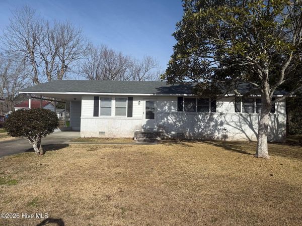 304 Old Hammock Road, Swansboro, NC 28584