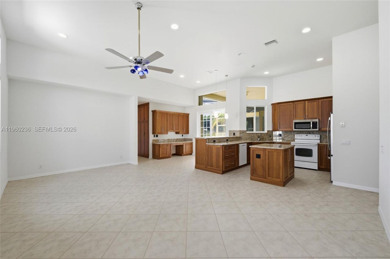 833 Crestview Cir, Weston, FL 33327 Photo