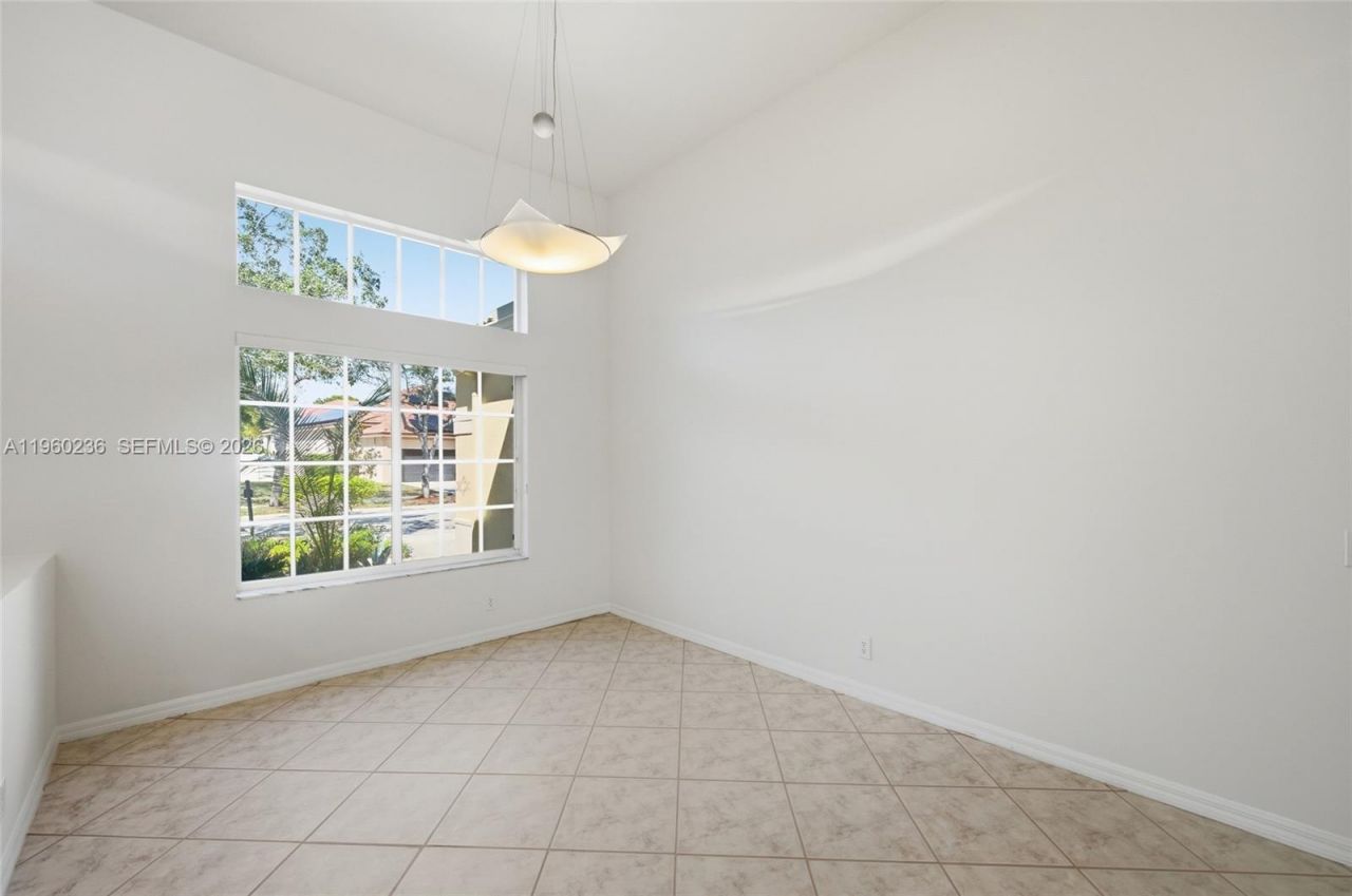 833 Crestview Cir, Weston, FL 33327 Photo