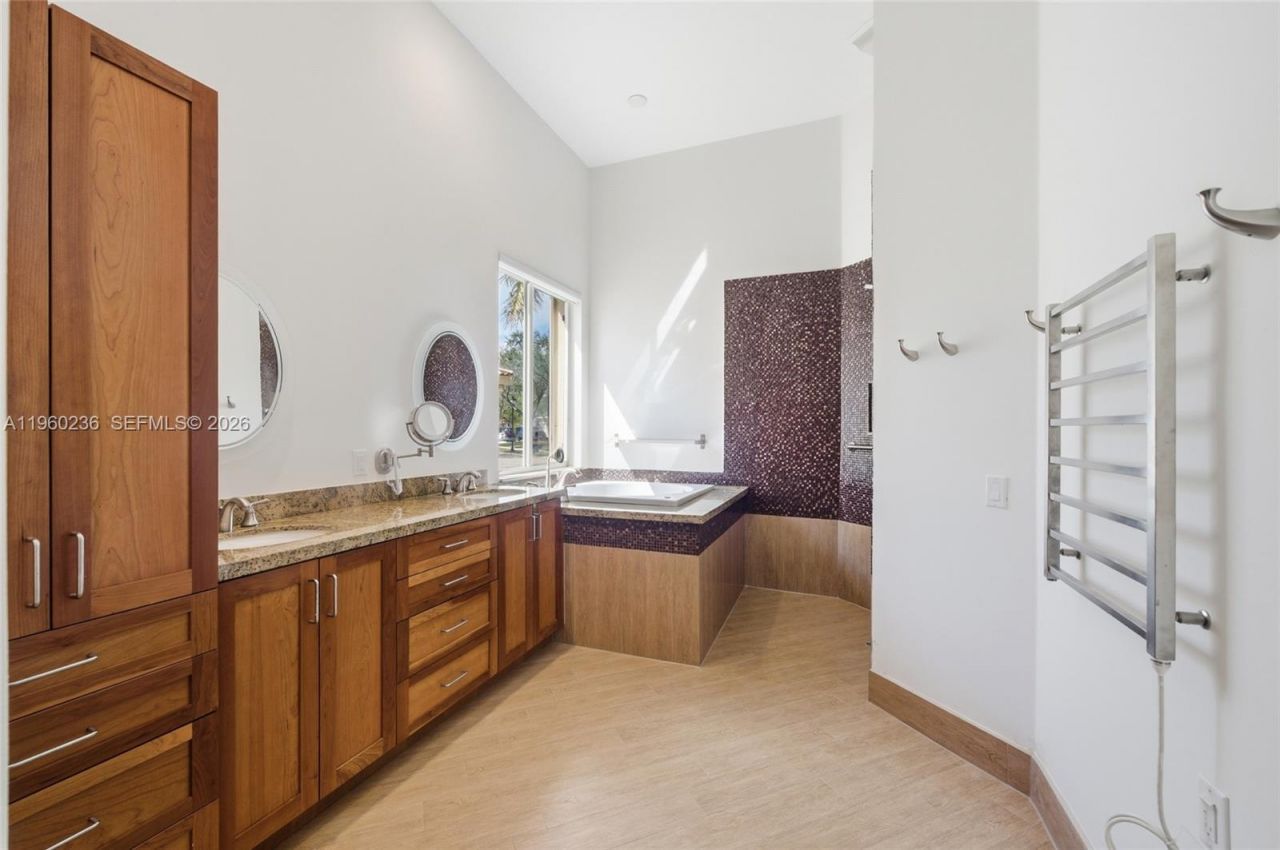 833 Crestview Cir, Weston, FL 33327 Photo