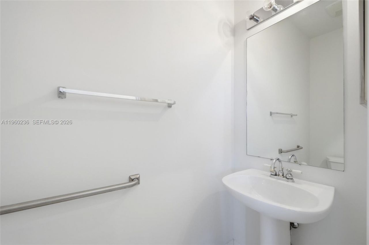 833 Crestview Cir, Weston, FL 33327 Photo