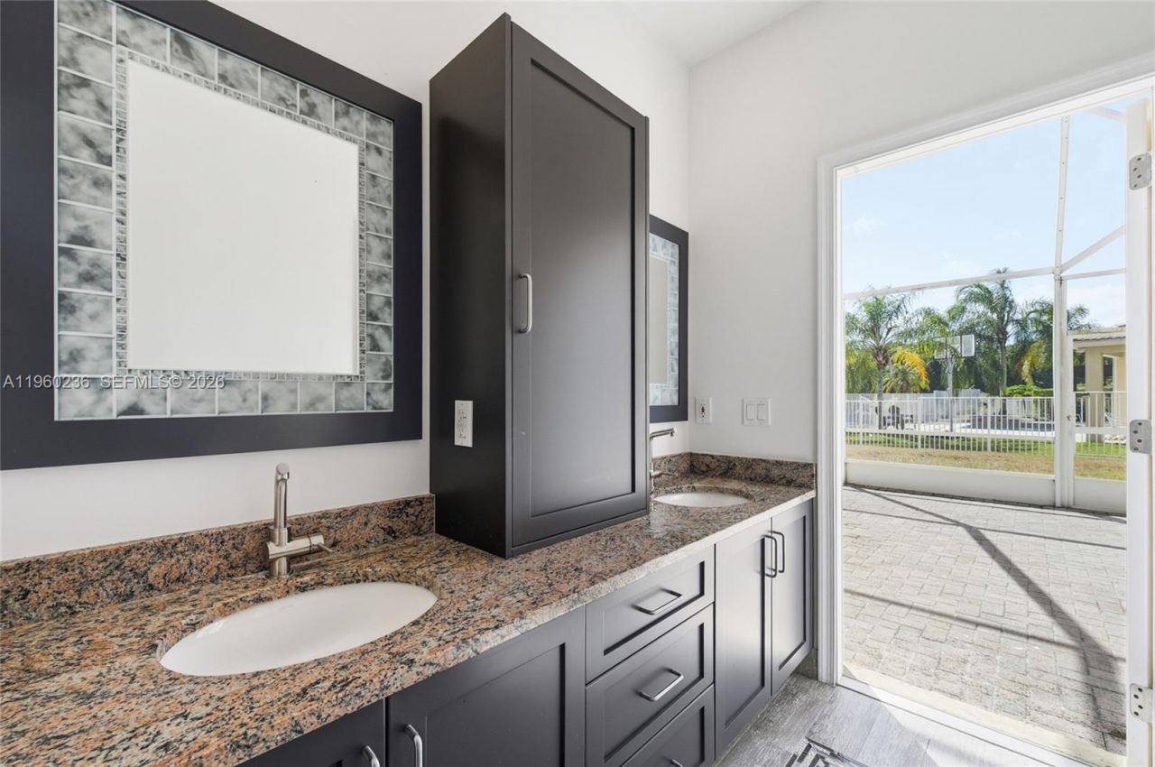 833 Crestview Cir, Weston, FL 33327 Photo