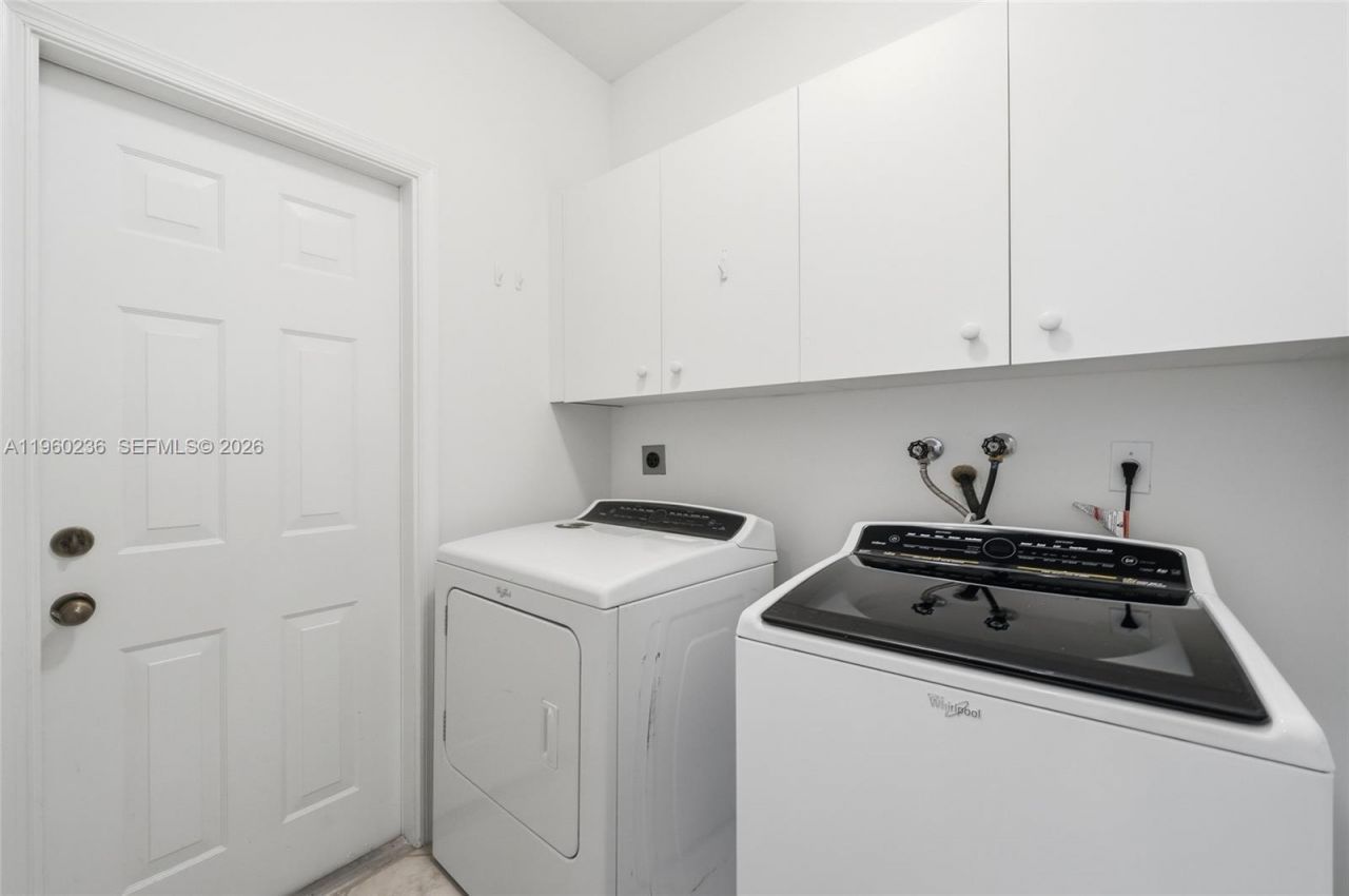 833 Crestview Cir, Weston, FL 33327 Photo