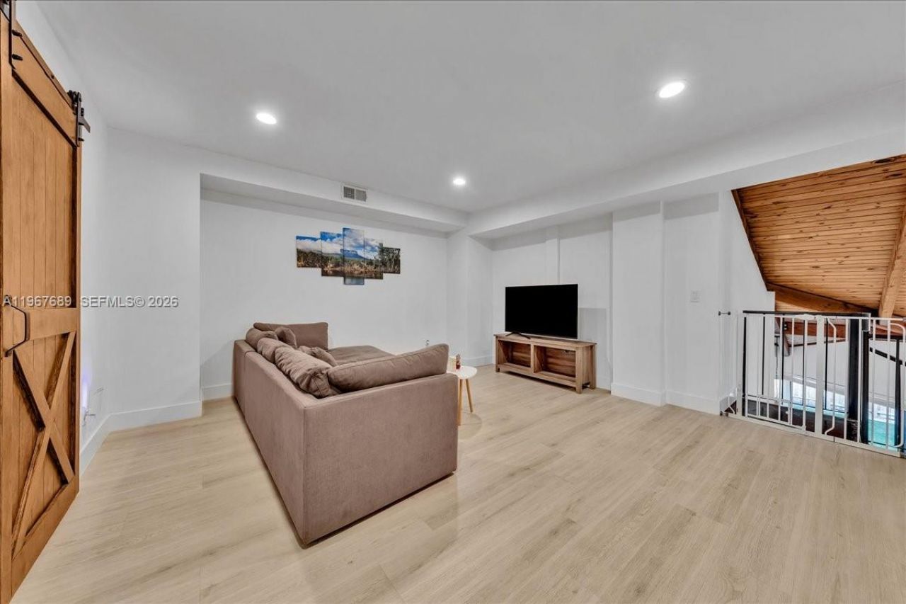 2905 N 34th Ter, Hollywood, FL 33021 Photo