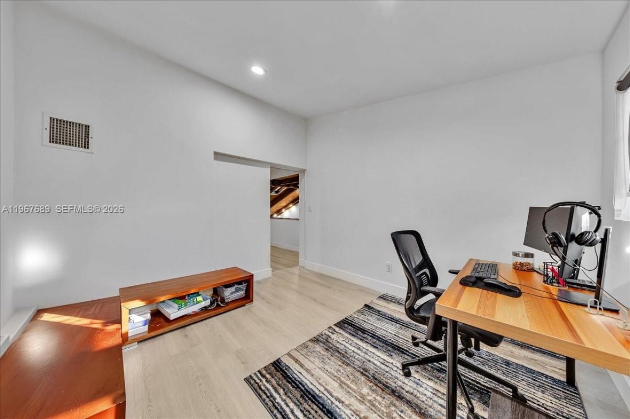 2905 N 34th Ter, Hollywood, FL 33021 Photo