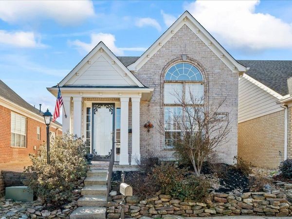 10443 KENSINGTON CIR, Collierville, TN 38017