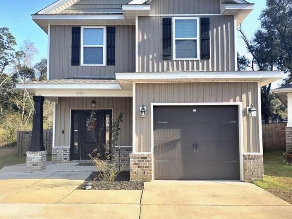 826 Smiley Cir, Pensacola, FL 32514