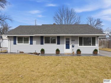 1106 Dorene Boulevard, Carter Lake, IA 51510