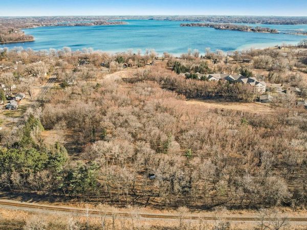 5285 Northwest Avenue , White Bear Lake, MN 55110