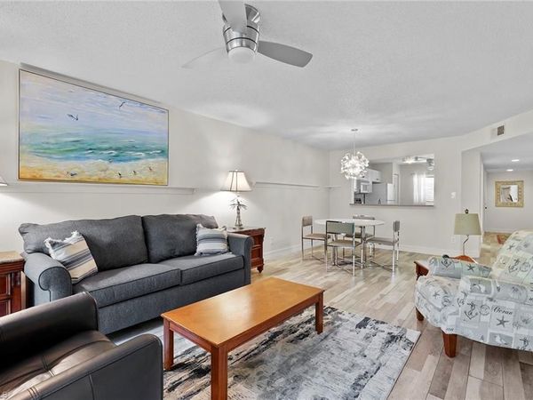 605 Squire CIR, Unit 103, NAPLES, FL 34104