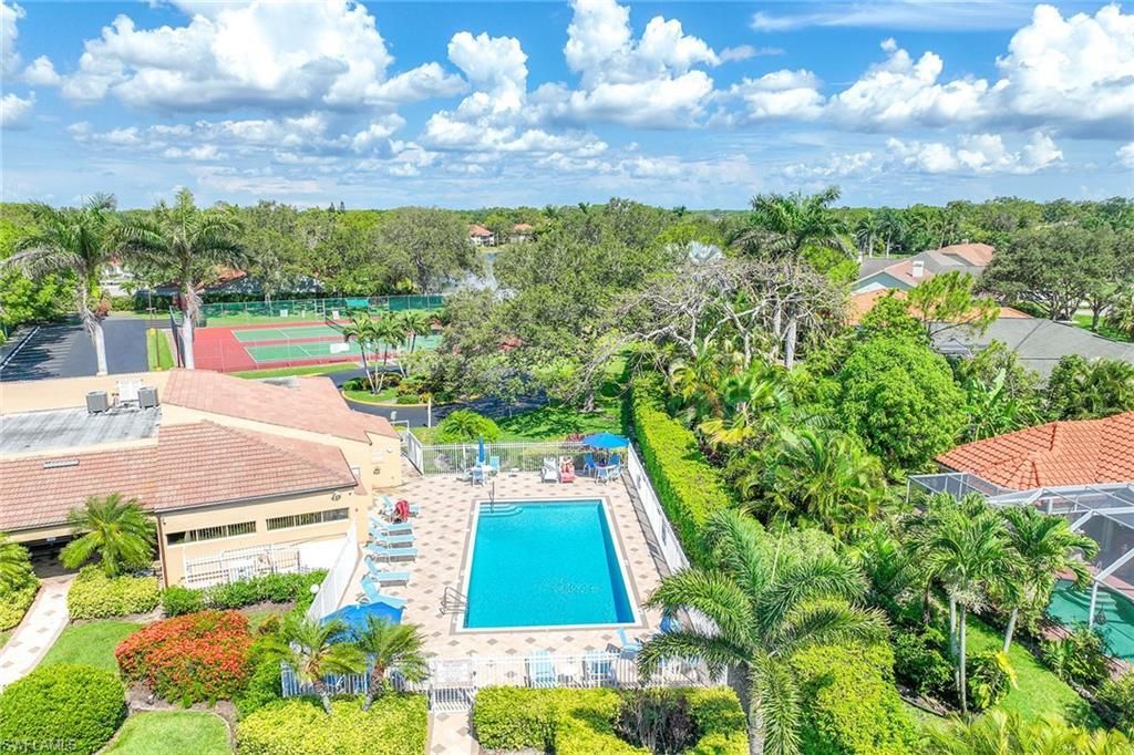 605 Squire Cir, Unit 103, Naples, FL 34104 Photo