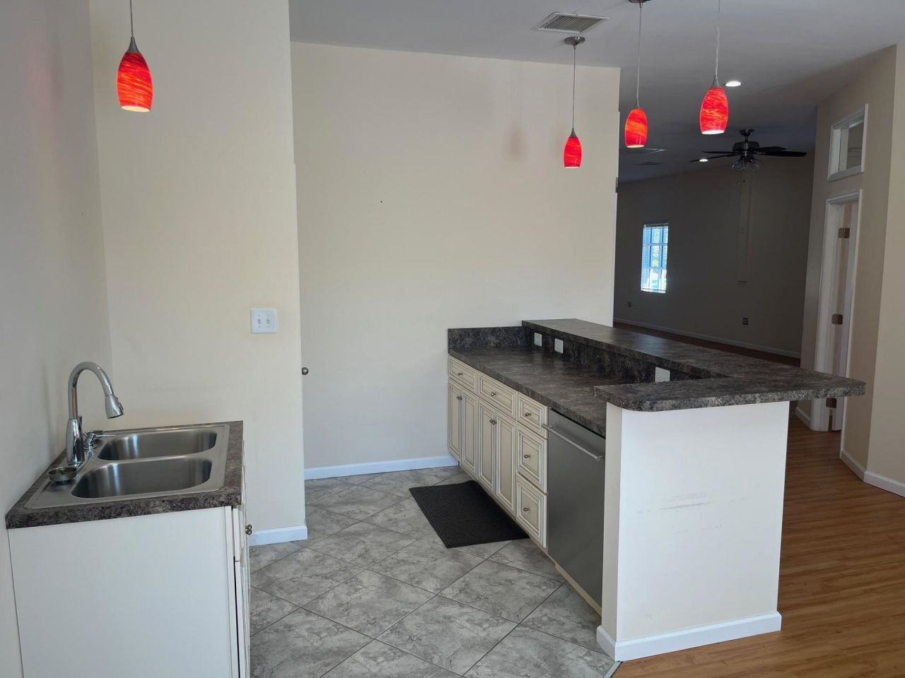 6613 N Kings Hwy. Photo 9