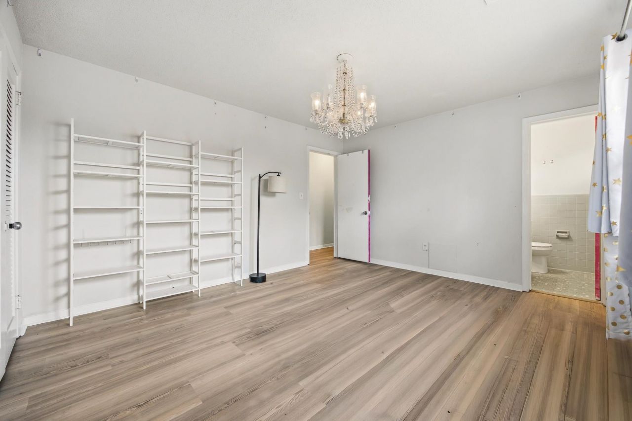 3751 Spruce Dr. Photo 12