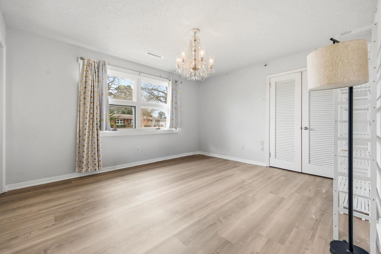 3751 Spruce Dr. Photo 13