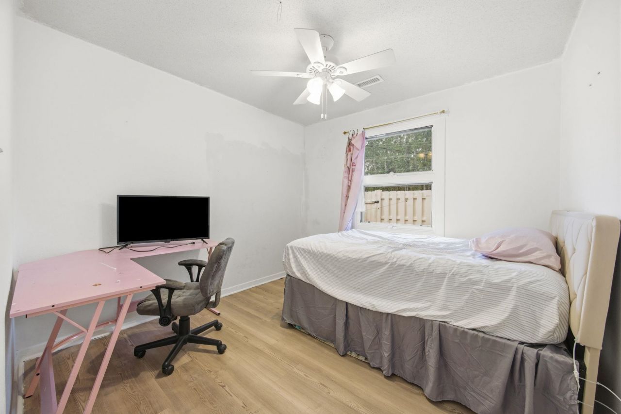 3751 Spruce Dr. Photo 18