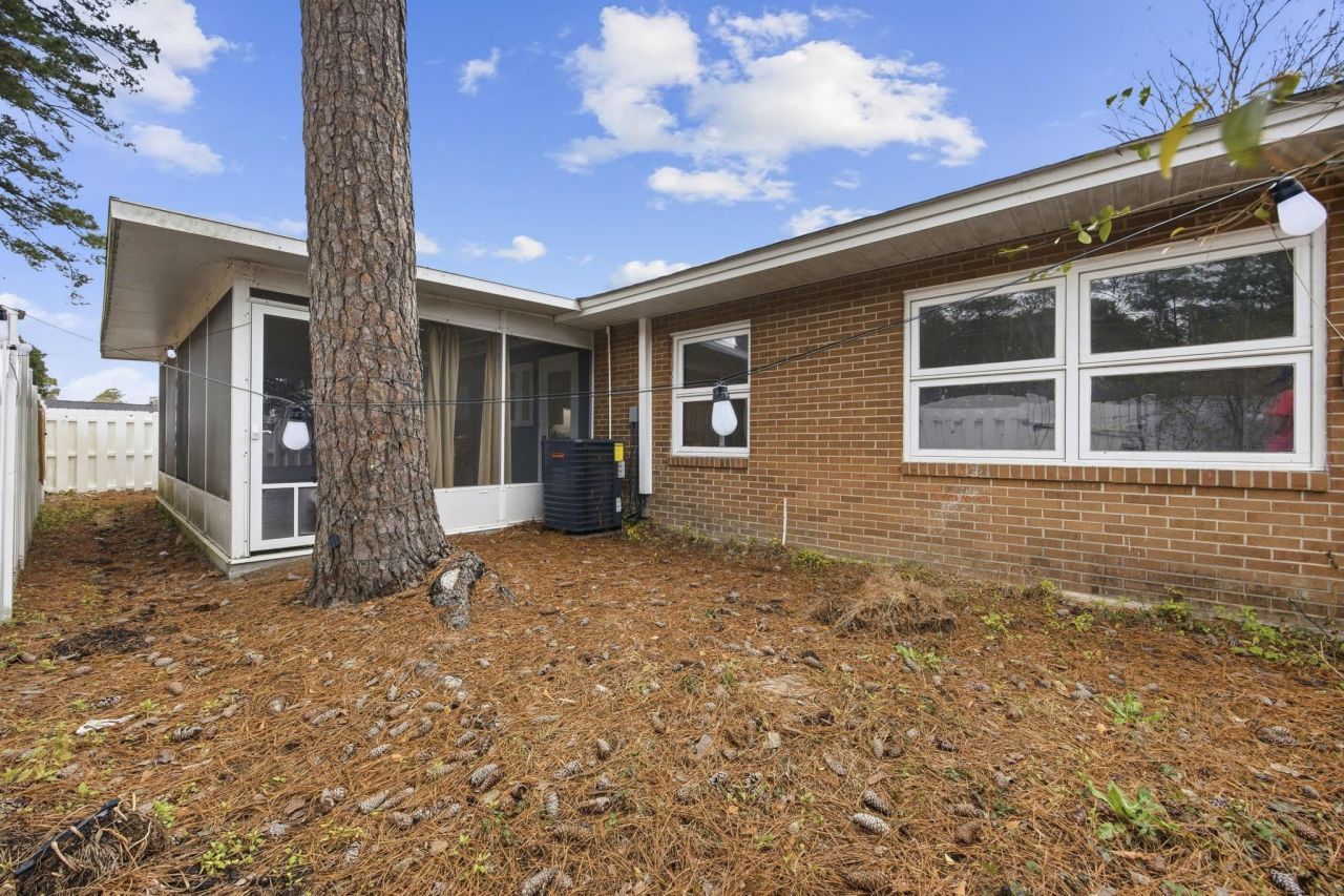 3751 Spruce Dr. Photo 24