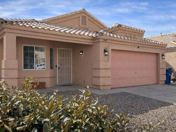 5908 Taurus Avenue NW, Albuquerque, NM 87114