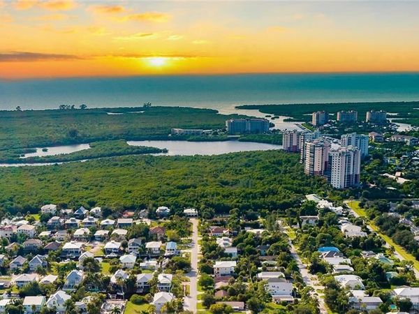 730 Glendale AVE, NAPLES, FL 34110