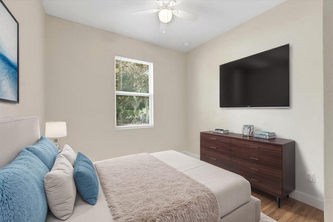 306 N 18th Court, Unit 2, Fort Pierce, FL 34950 Photo