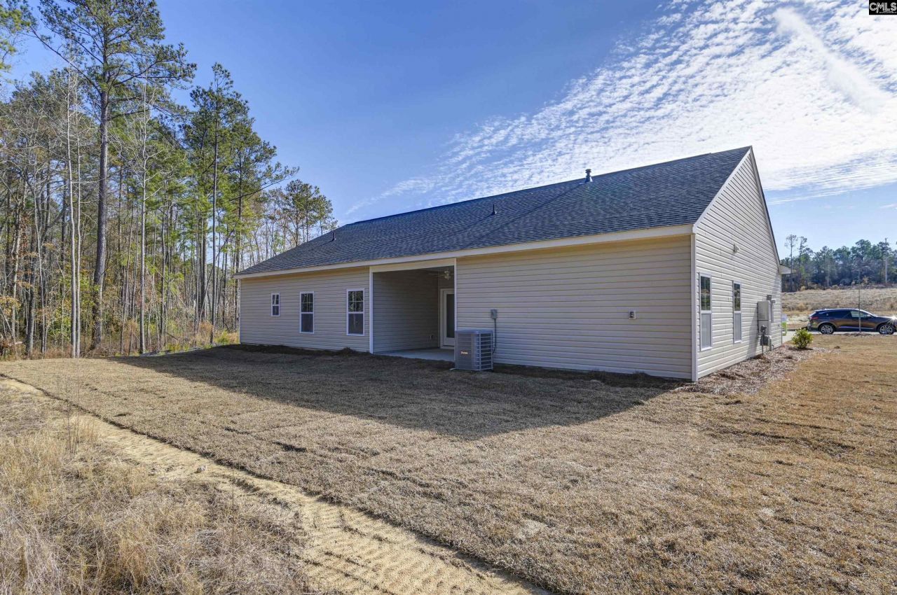 142 Middlesex Court Photo 33