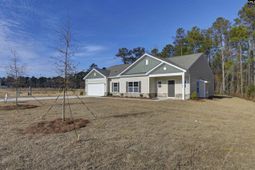 142 Middlesex Court photo 4