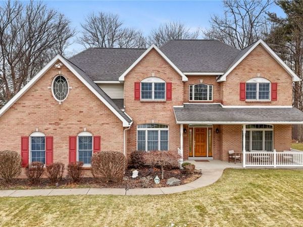 953 Dante Drive, Endicott, NY 13760