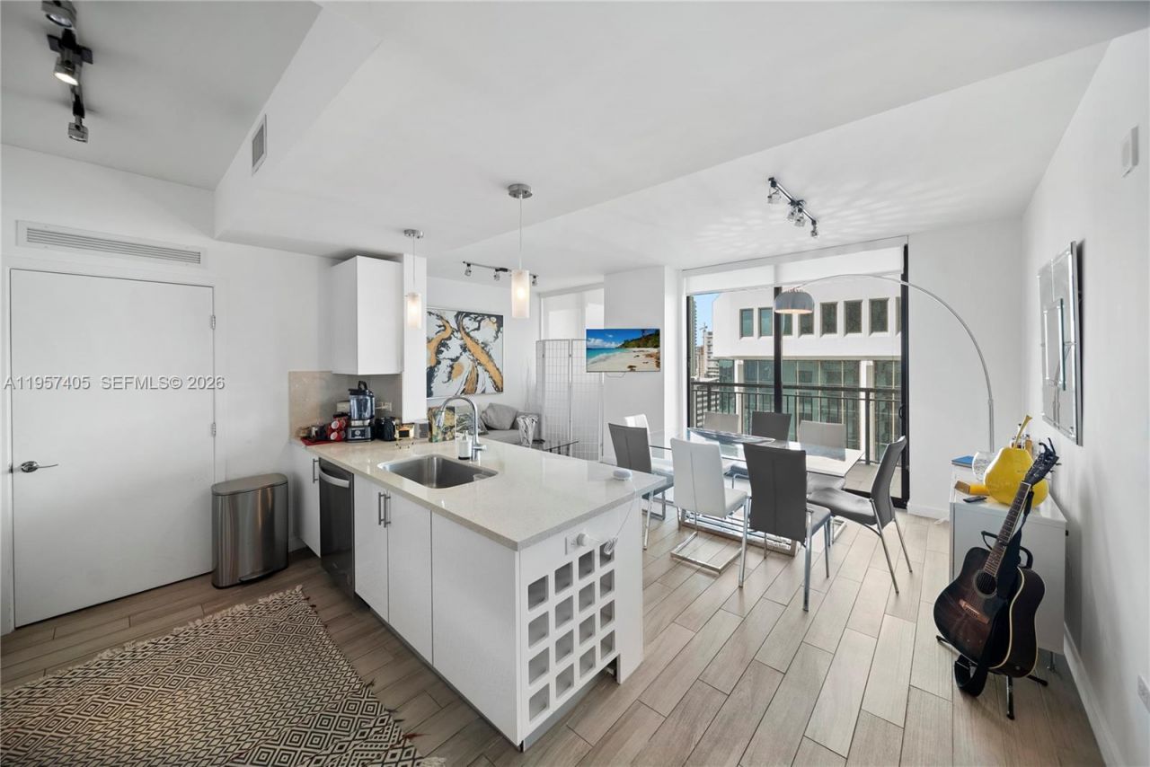 999 SW 1st Ave, Unit 2915, Miami, FL 33130 Photo