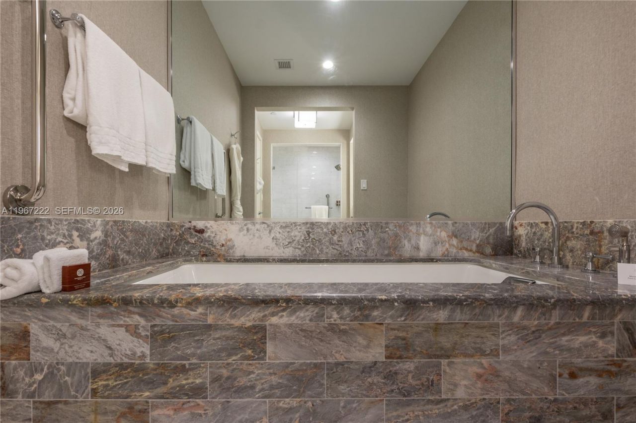 551 N Fort Lauderdale Beach Blvd , Unit H1715, Fort Lauderdale, FL 33304 Photo