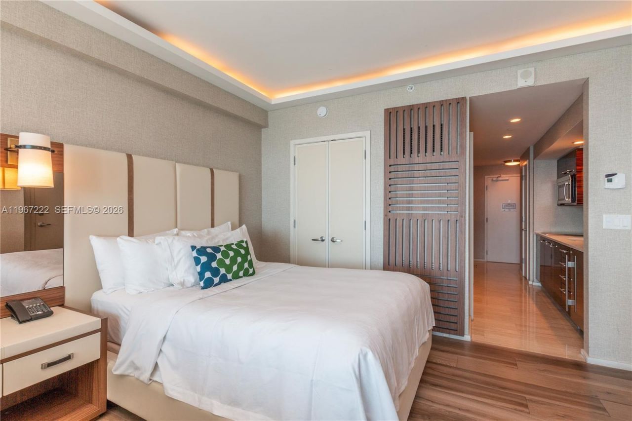 551 N Fort Lauderdale Beach Blvd , Unit H1715, Fort Lauderdale, FL 33304 Photo