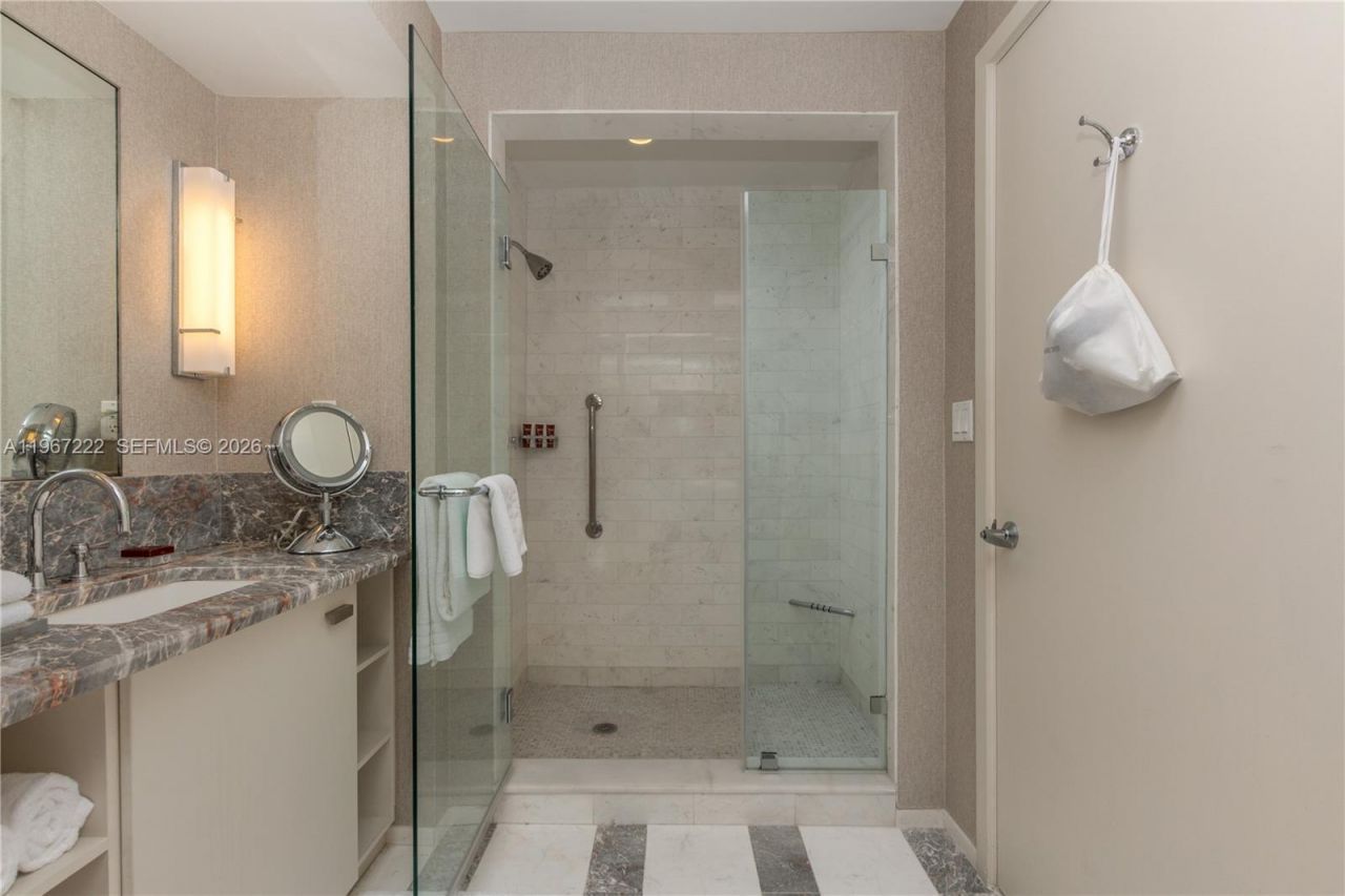 551 N Fort Lauderdale Beach Blvd , Unit H1715, Fort Lauderdale, FL 33304 Photo