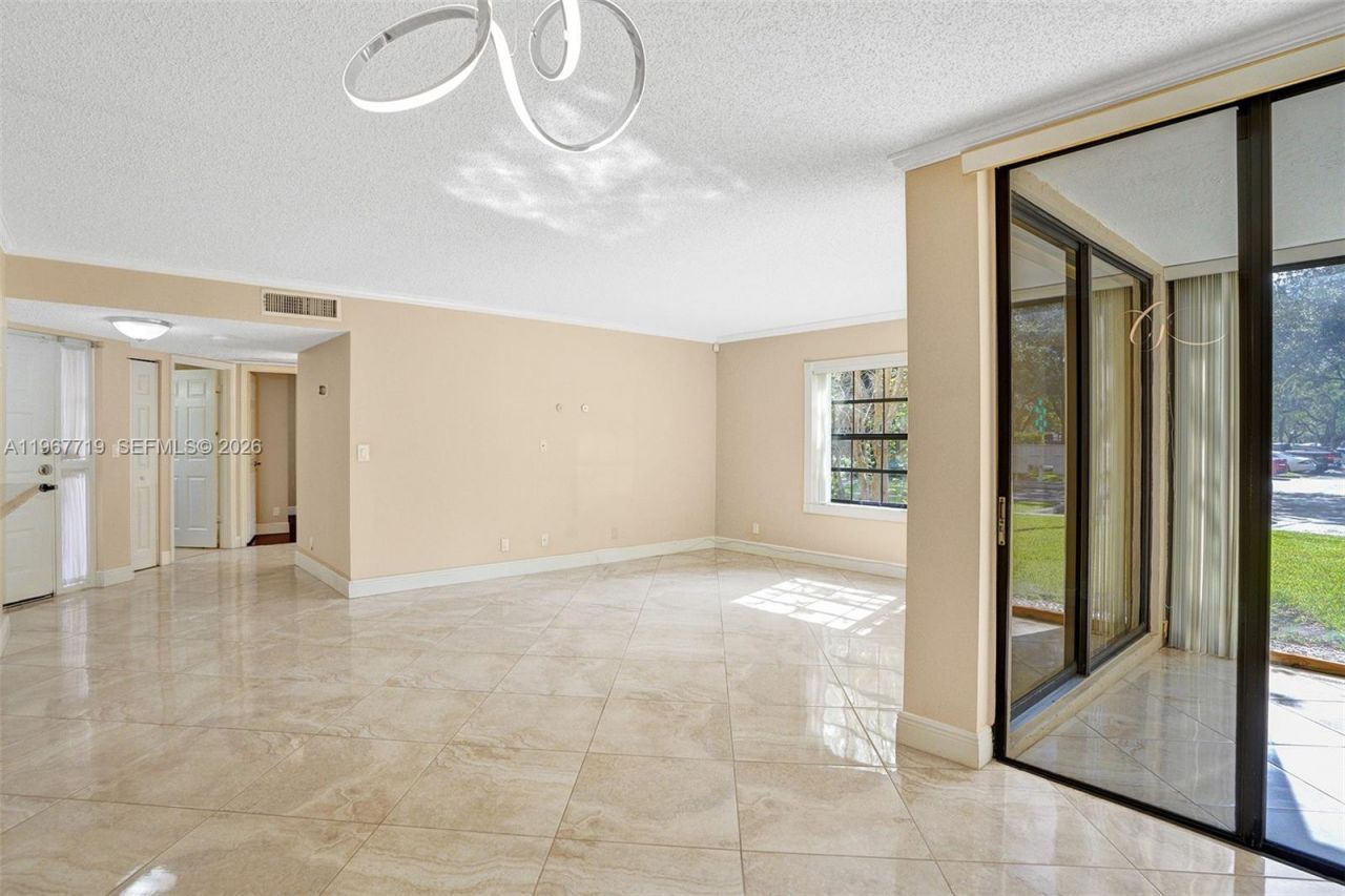 10791 NW 14th St, Unit 291, Plantation, FL 33322 Photo