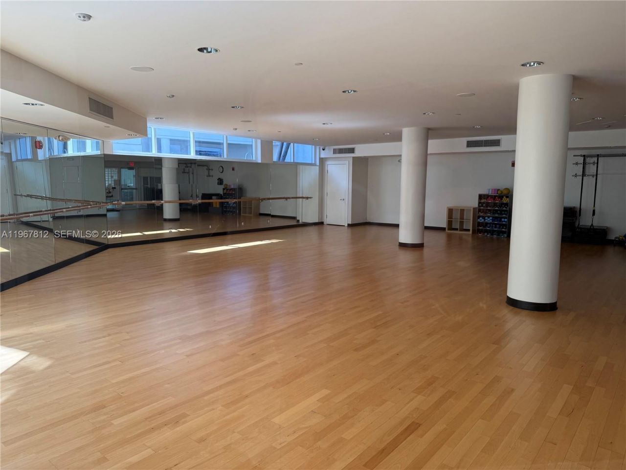 20281 E Country Club Dr, Unit 403, Aventura, FL 33180 Photo