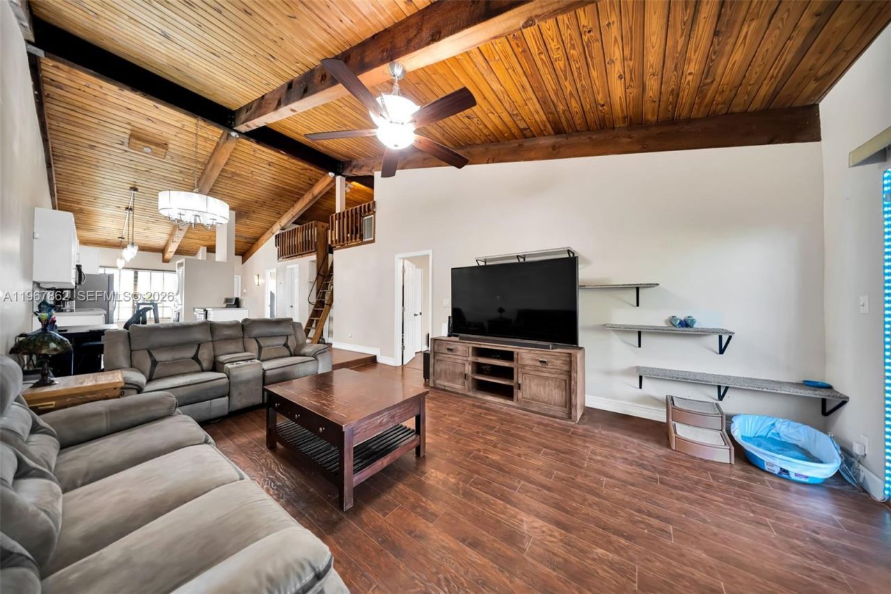 10341 Orange Ct, Pembroke Pines, FL 33026 Photo